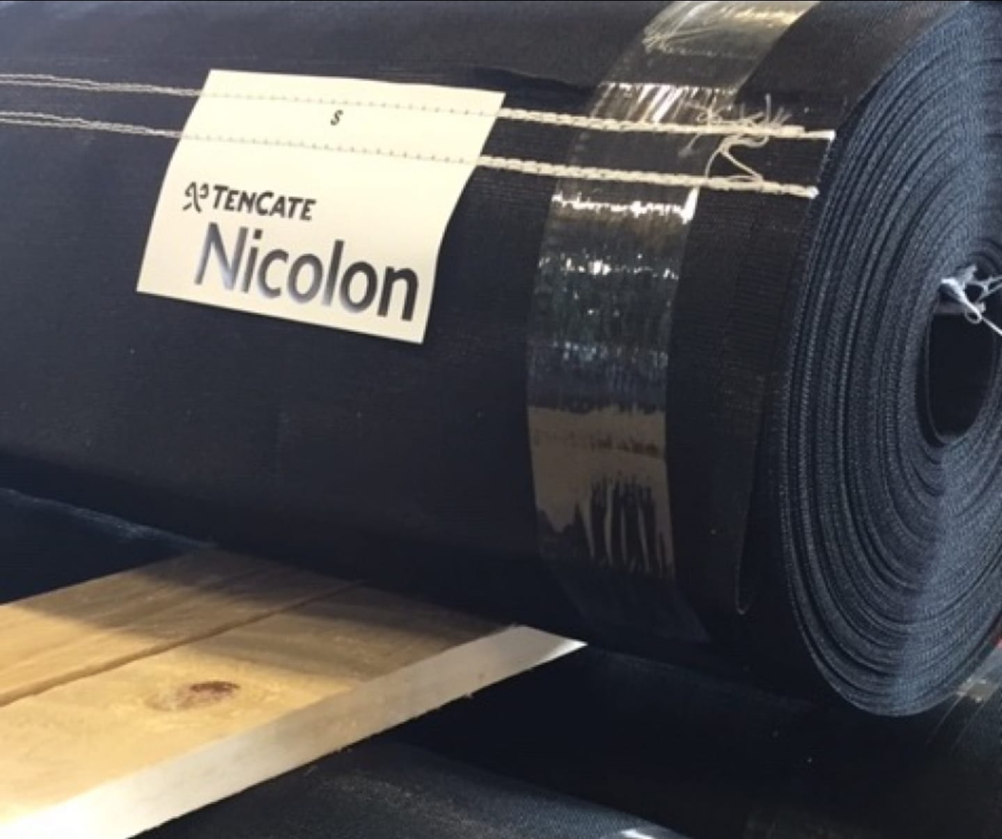 Tencate Nicolon net roll with branding label